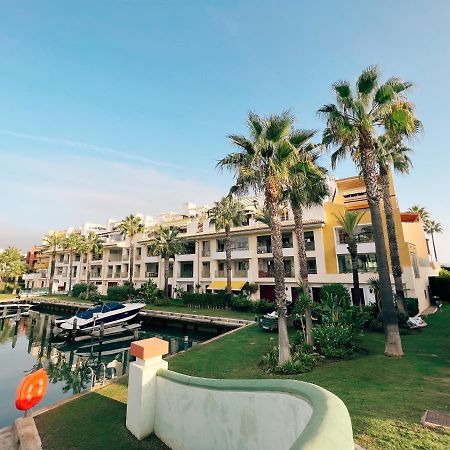 Sotogrande Alboaire- Waterfront Luxury 4 Bedroom Apt In The Marina Of ソトグランデ エクステリア 写真