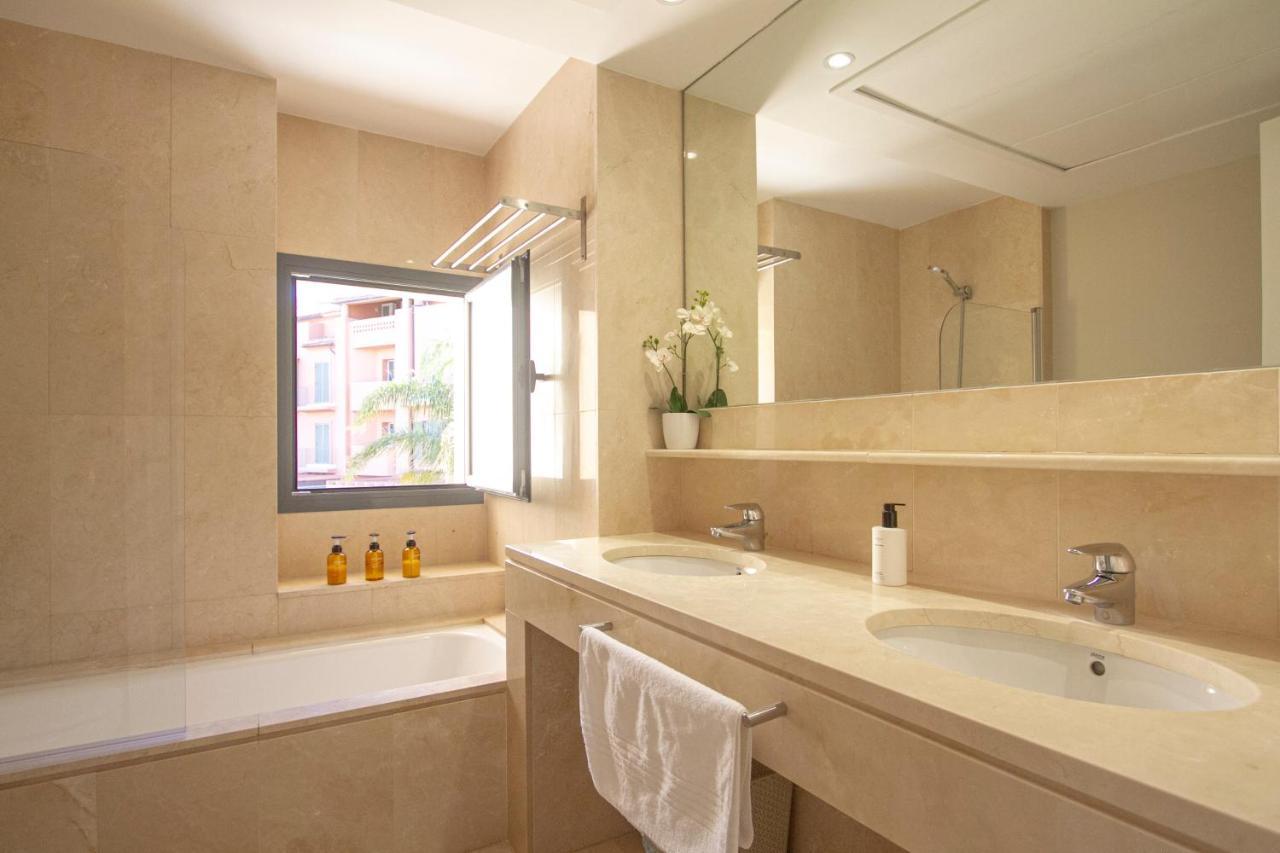 Sotogrande Alboaire- Waterfront Luxury 4 Bedroom Apt In The Marina Of ソトグランデ エクステリア 写真